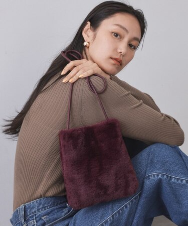 【11色展開】フェイクファースクエアミニポシェット