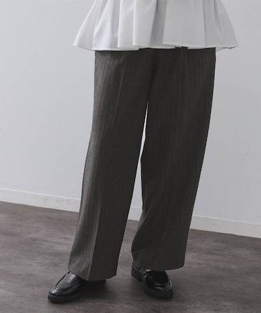 ピンストライプイージーワイドパンツ【吸湿発熱/ストレッチ/洗濯機OK】