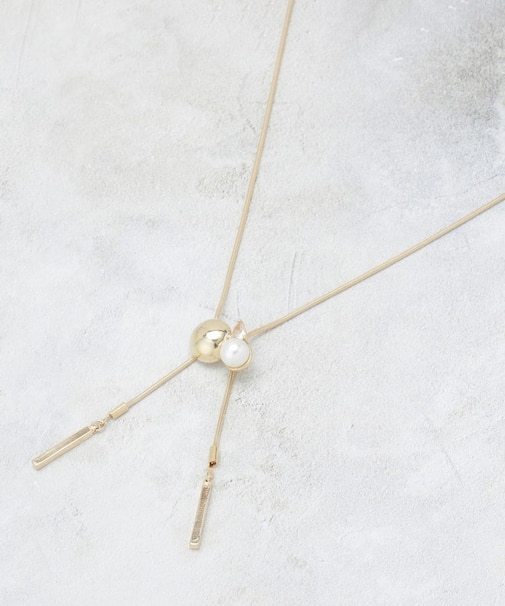 パール調ビジュースライドネックレス