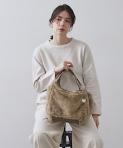 【フェイクファー/キルティング】くり手ミドルトートバッグ