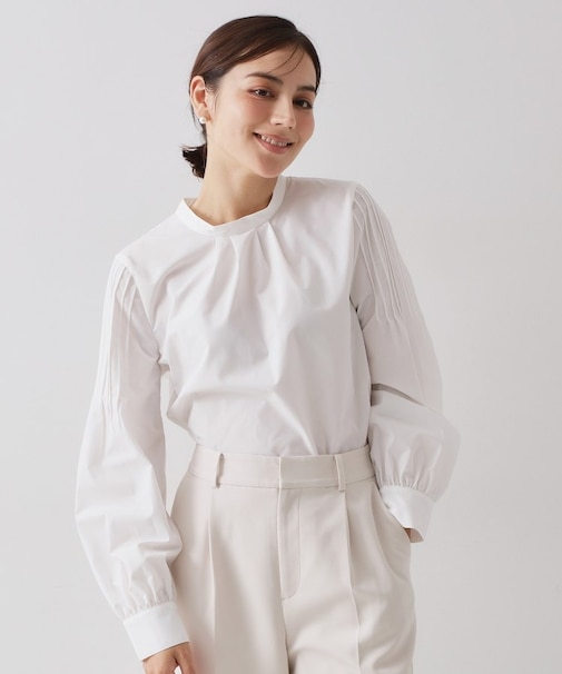 ≪通勤・セレモニー対応≫袖タックボリュームブラウス【洗濯機OK】