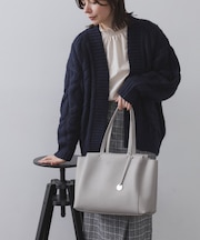 【人間工学／A4サイズ対応】シュリンクトートバッグ