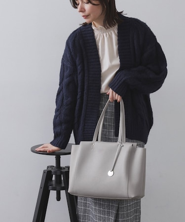 【人間工学／A4サイズ対応】シュリンクトートバッグ