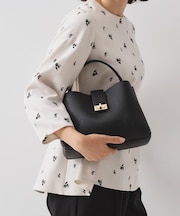 【2WAY】サフィアーノ調ミドルワンハンドルバッグ