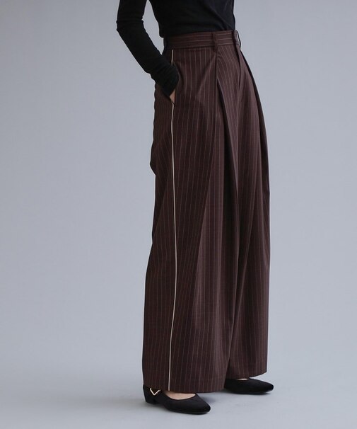 【es】ピンストライプ 変形ワイドパンツ【洗濯機OK】