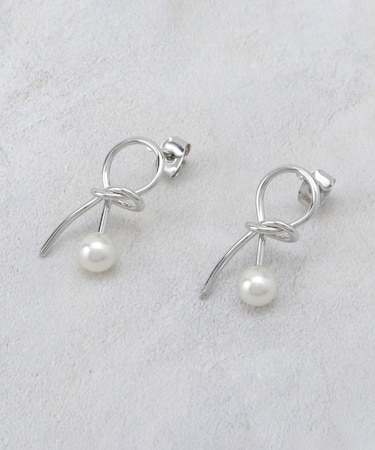 ねじれメタルフェイクパールピアス