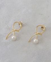 ねじれメタルフェイクパールピアス