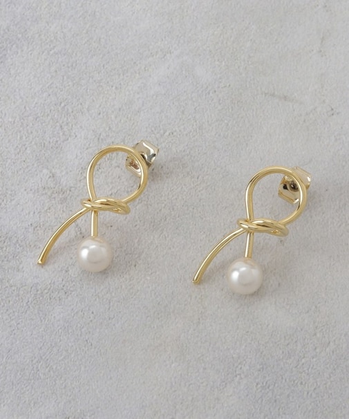 ねじれメタルフェイクパールピアス