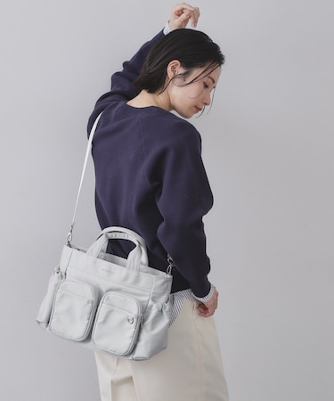 フロントWポケット3層デザインミドルトートバッグ【2WAY/マルチポケット】