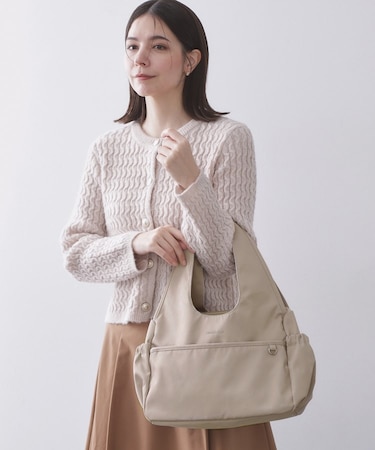 フロントポケット3層デザイントライアングルミドルトートバッグ【マルチポケット】