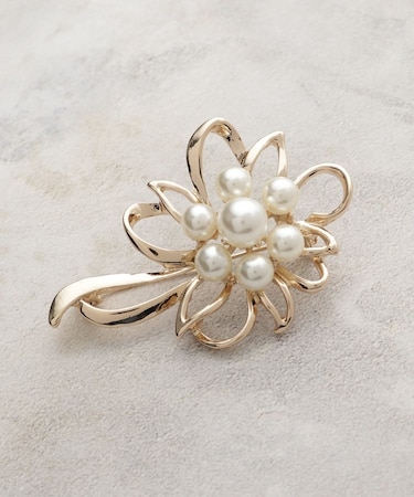 メタルフラワーフェイクパールブローチ
