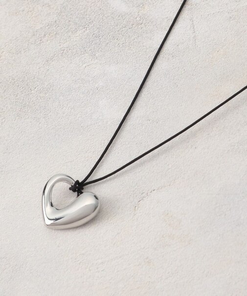 デザインハートモチーフ スライドネックレス