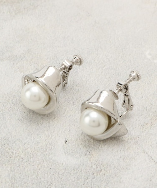 フェイクパール・メタルイヤリング