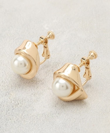 フェイクパール・メタルイヤリング