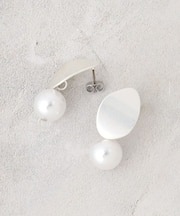 メタル×フェイクパール ボリュームピアス