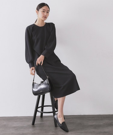 タックデザインAラインワンピース【洗濯機OK】