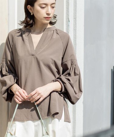 スキッパーボリュームスリーブブラウス【洗濯機OK】