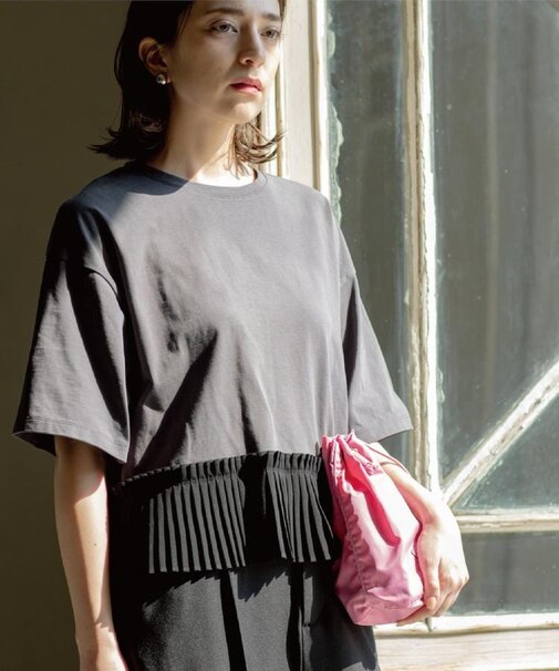 プリーツデザインドッキングトップス