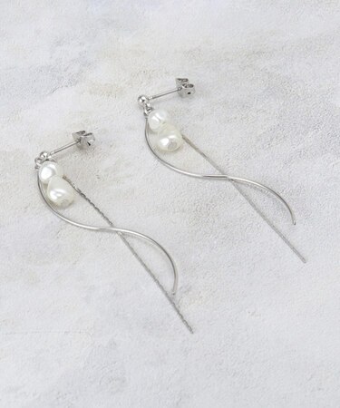 アクリルパール しゃらしゃらピアス