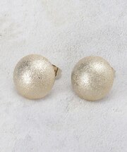 立体デザインピアス