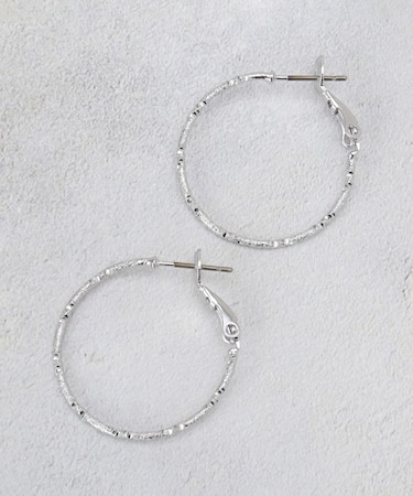 表面デザイン フープピアス