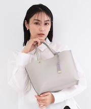 名品バイカラーミドルトート