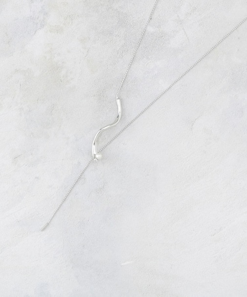 カーブメタル×ミニパール調ビジュースライドネックレス