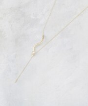 カーブメタル×ミニパール調ビジュースライドネックレス