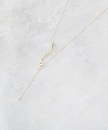 カーブメタル×ミニパール調ビジュースライドネックレス