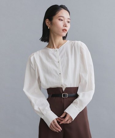 【es】フロント金ボタンタックスリーブブラウス【洗濯機OK】