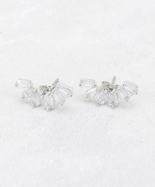 ビジュームーンピアス