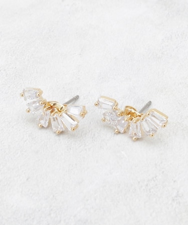 ビジュームーンピアス