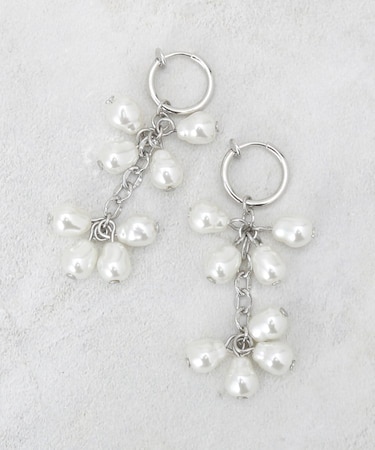 フェイクパールしゃらしゃらイヤリング