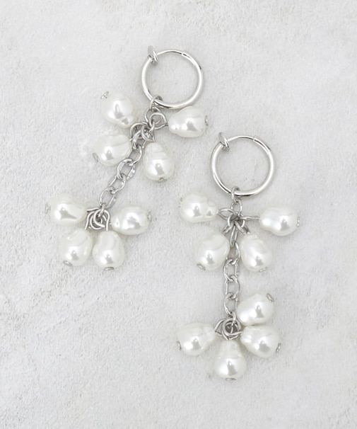 フェイクパールしゃらしゃらイヤリング