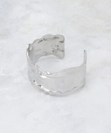 ニュアンスエンボス ワイドバングル