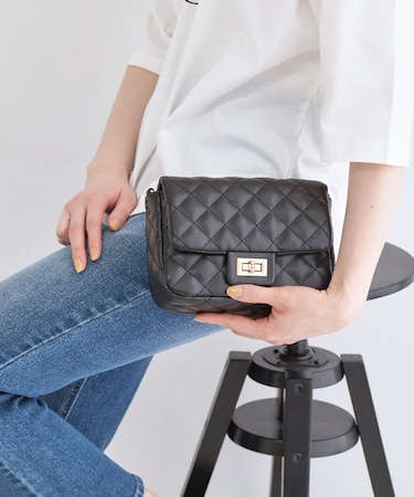 2WAYダイヤキルトチェーンショルダー