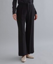 【es】ストレッチピンタックフレアパンツ【洗濯機OK／抗ピル】