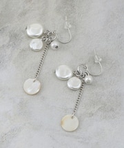 フェイクパールしゃらしゃらピアス