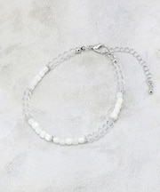 シェル調ビーズ×メタルブレスレット