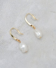 ビジューフック淡水ピアス