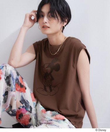 「Mickey Mouse」フロッキープリント フレンチスリーブTシャツ《洗濯機OK》