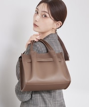 【軽量/2WAY/通勤対応】スクエアデザインミドルトートバッグ