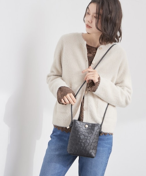 【長さ調整可能】エンボスチェックミニショルダーバッグ
