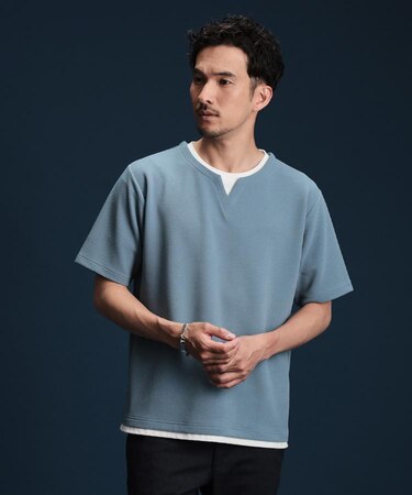 ミニフクレキーネック半袖Tシャツ