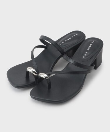 メタルトングサンダル