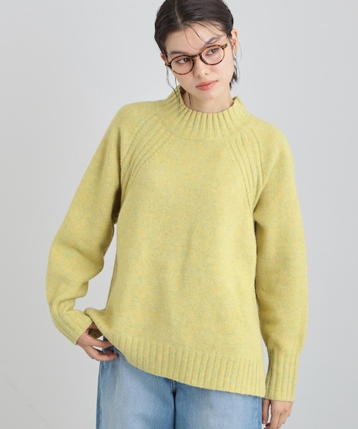 ふんわり柔らかきれい色 ウール混ハイネックニット
