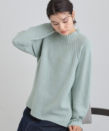 ふんわり柔らかきれい色 ウール混ハイネックニット