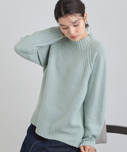 ふんわり柔らかきれい色 ウール混ハイネックニット