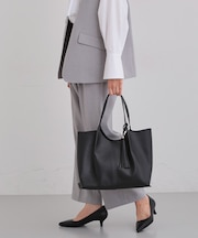 タッセル付きトートバッグ