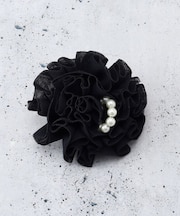 パール調付きコサージュ
